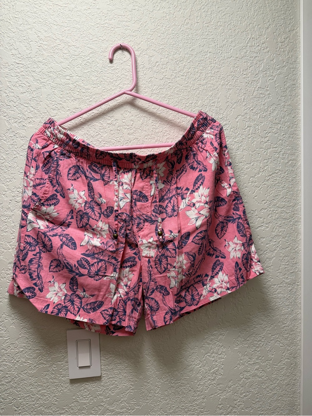 Margaritaville Pink Floral Elastic Waist Shorts